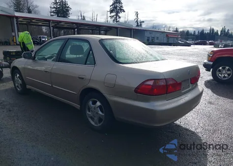 2000 Honda Accord 2.3 Ex z USA, uszkodzony, nr VIN JHMCG5663YC042026